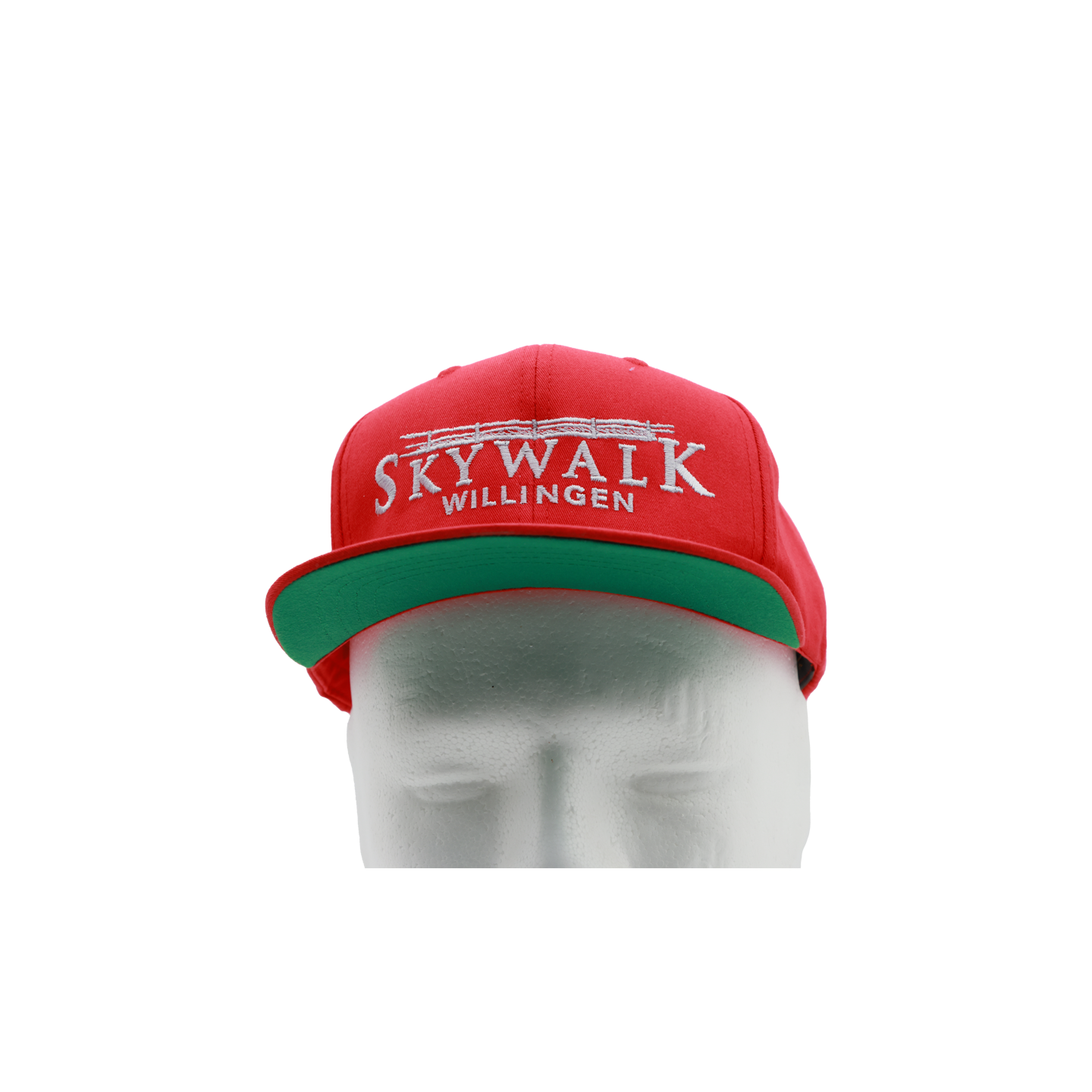 Bild: Es zeigt die Kappe "Twill Snapback" in rot für Kinder auf einem Puppenkopf aufgespannt. Hier sieht man das grüne Schild von unten.